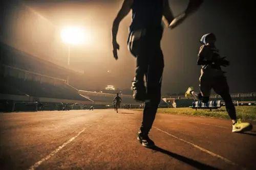 他能在球场 他能在球场